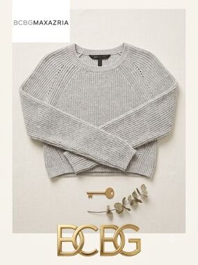 BCBGMAXAZRIA Light Gray Knit Crewneck Sweater